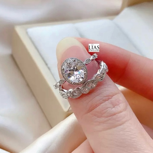 New 18k white gold wedding ring set - Picture 3 of 6